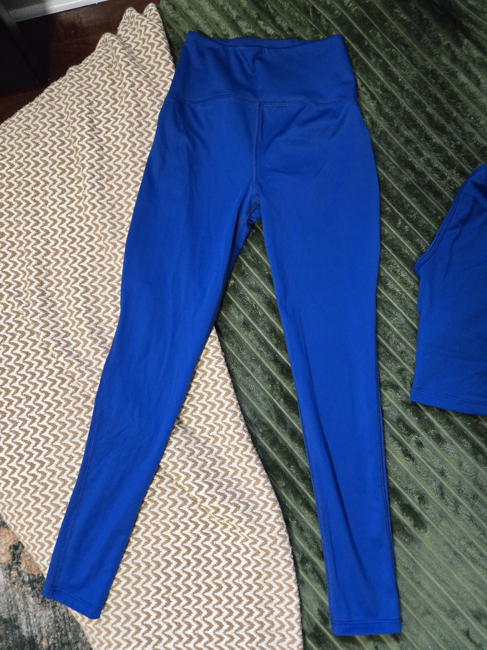 Beyond Yoga Power Beyond Blue Leggings and Tank Set - Picture 3 of 5